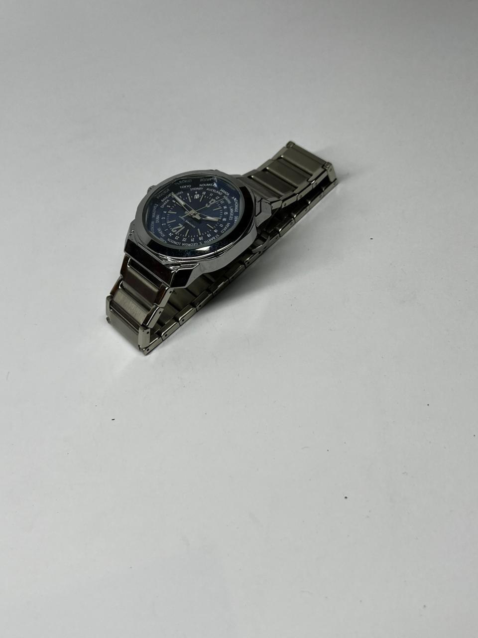 UNIVERSAL POINT - Image 2