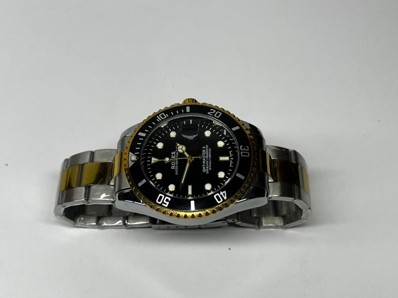 R Gold premium wristwatch - Image 4