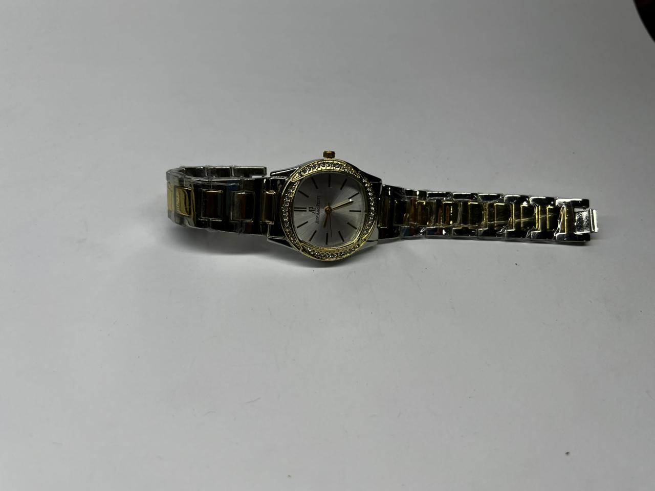 Golden Pearl Watch For - Image 3