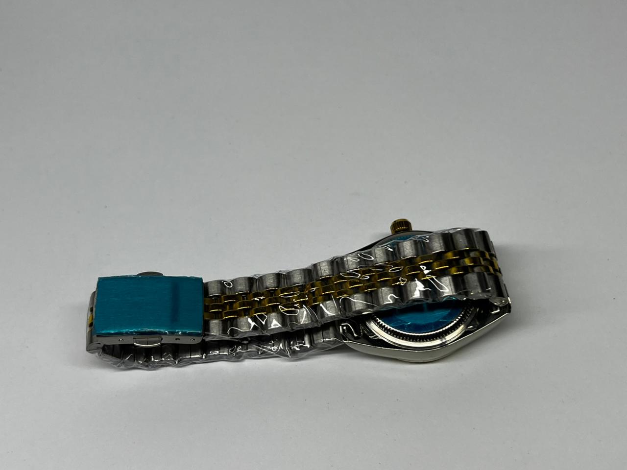 GW01 Branded Ladies Watch - Image 5